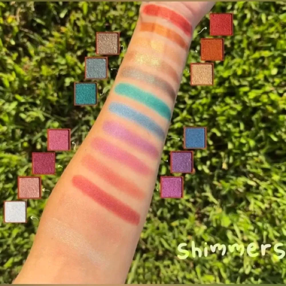 BRAND NEW Beauty Creations Fortune Teller Madame Ruby Eyeshadow Palette!!